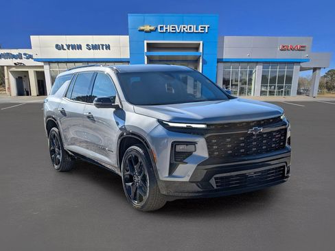 New 2026 Chevrolet Traverse RS image 3