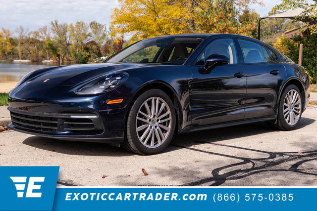 Used 2017 Porsche Panamera 4 AWD/4WD image 1