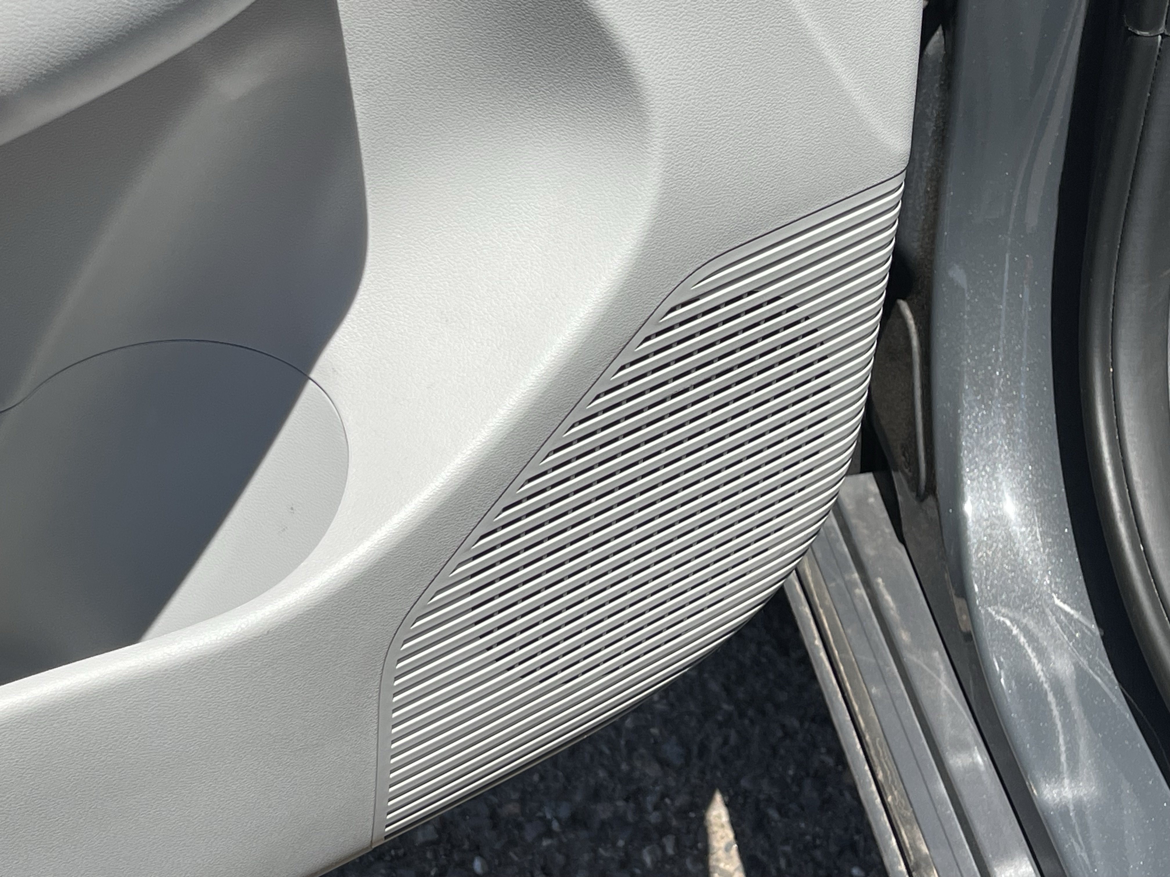 Used 2025 Hyundai Kona SEL FWD image 21