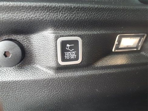 Certified 2022 Jeep Grand Cherokee L Limited image 13