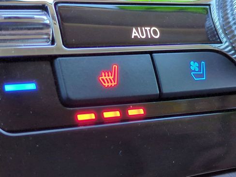 Used 2022 Lincoln Navigator Reserve image 24