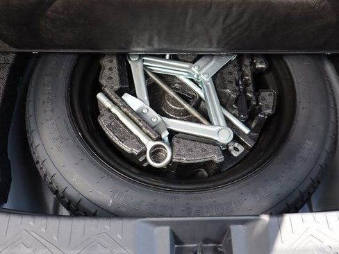 Used 2025 Subaru Crosstrek 2.0i Premium image 22