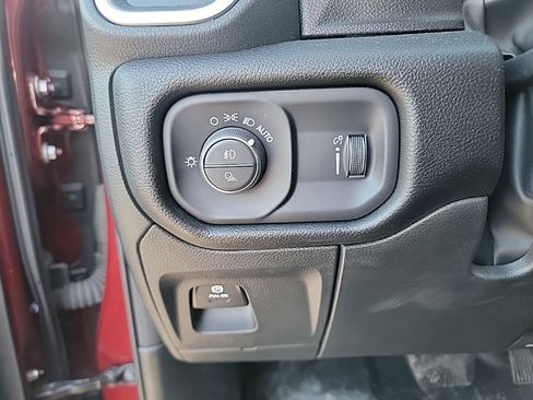 Used 2023 RAM 1500 Big Horn image 18