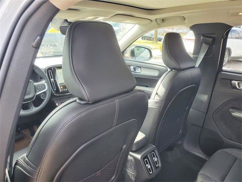 New 2026 Volvo XC40 B5 Core w/ Protection Package Premier image 27