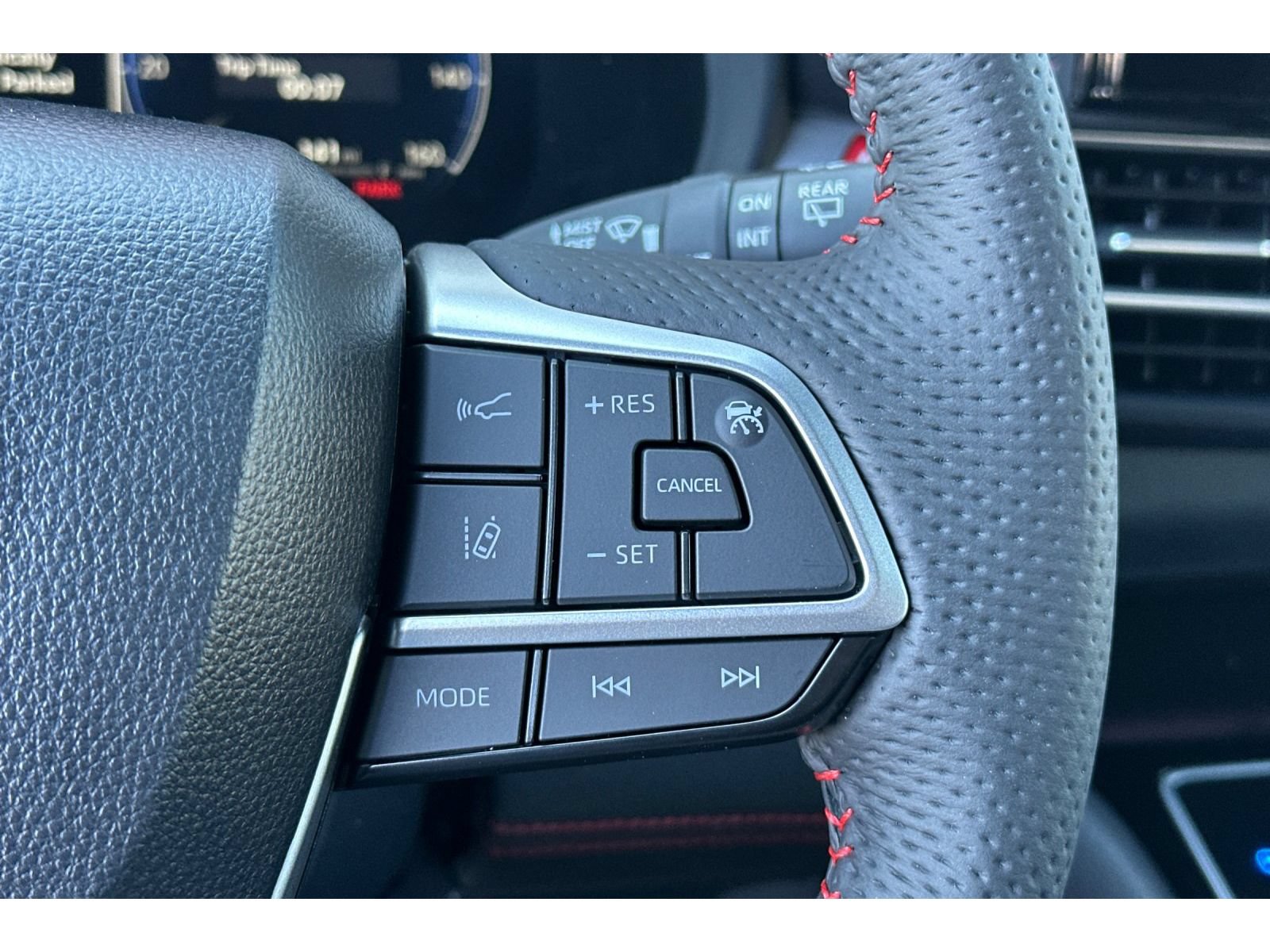 New 2026 Toyota Sienna XSE AWD/4WD image 30