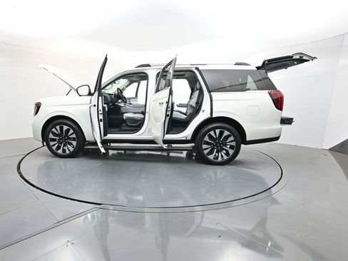 New 2026 Ford Expedition Platinum AWD/4WD image 40