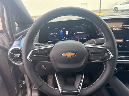 New 2026 Chevrolet Equinox EV LT AWD/4WD image 16