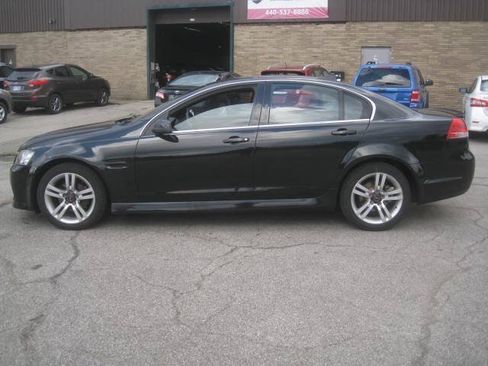 Used 2008 Pontiac G8 w/ Premium Package RWD image 8