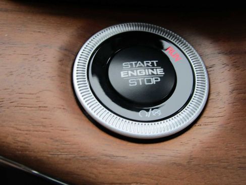 New 2025 Jeep Grand Cherokee Summit image 29