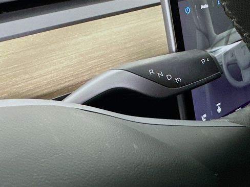 Used 2021 Tesla Model 3 Performance image 23