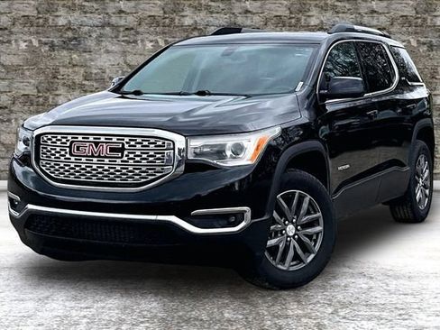 Used 2019 GMC Acadia SLT w/ LPO, Cargo Package AWD/4WD image 3