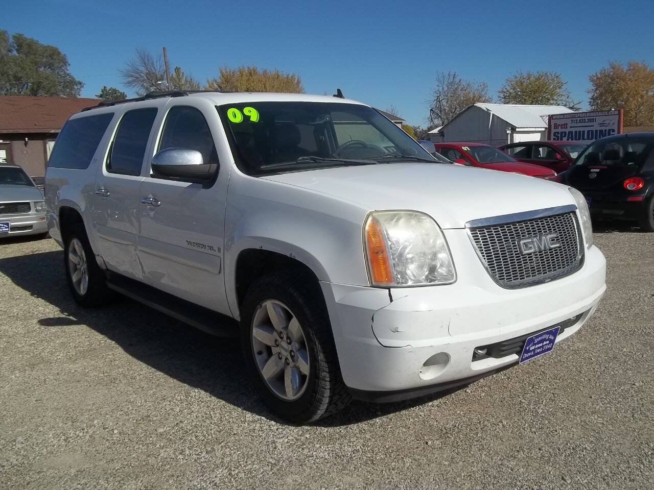 Used 2009 GMC Yukon XL SLT w/ SLT Chrome Edition AWD/4WD image 3