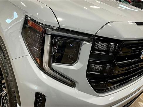 Certified 2024 GMC Sierra 1500 Elevation AWD/4WD image 29