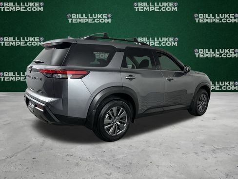 Used 2024 Nissan Pathfinder SV w/ Black Appearance Package image 5