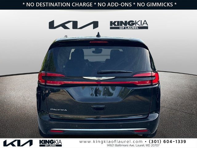 Used 2023 Chrysler Pacifica Touring-L FWD image 24