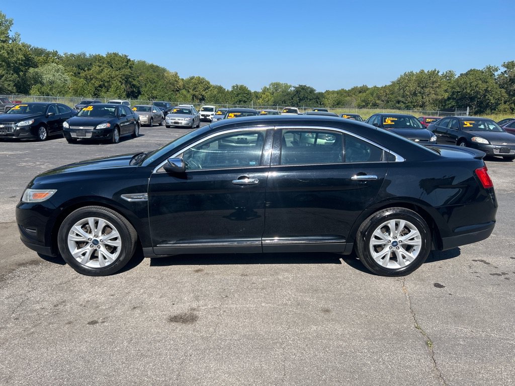Used 2012 Ford Taurus SEL FWD image 1