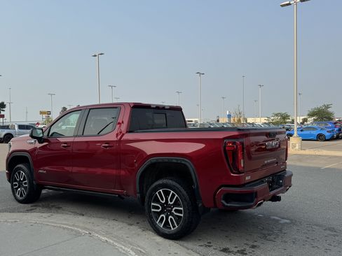 Used 2025 GMC Sierra 1500 AT4 w/ AT4 Premium Package AWD/4WD image 4