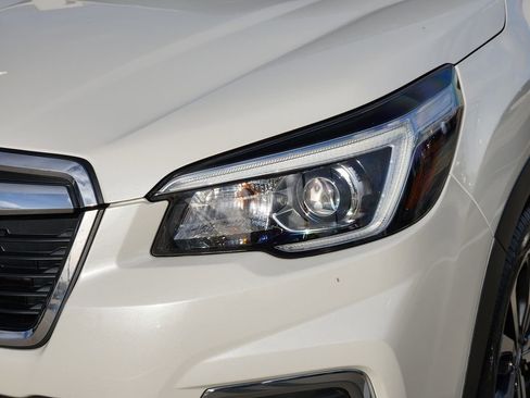 Used 2019 Subaru Forester Limited w/ Popular Package #3 image 9