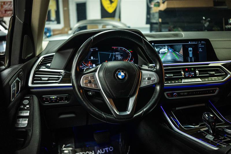 Used 2020 BMW X7 xDrive40i w/ Premium Package AWD/4WD image 17