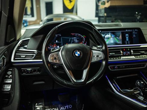 Used 2020 BMW X7 xDrive40i w/ Premium Package AWD/4WD image 17