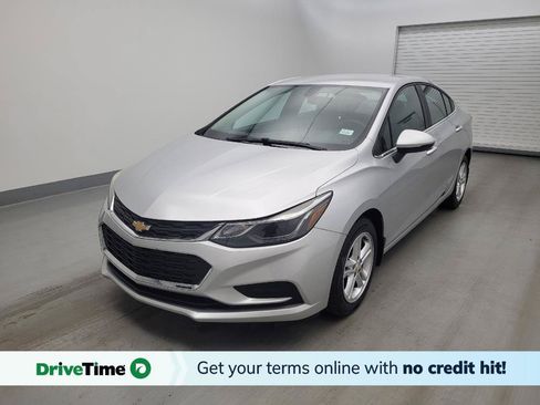 Used 2017 Chevrolet Cruze LT FWD image 1
