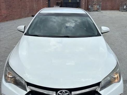 Used 2017 Toyota Camry SE FWD image 15
