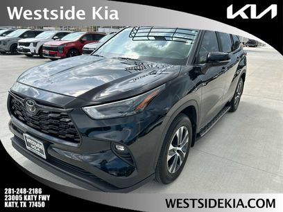 Used 2024 Toyota Highlander XLE