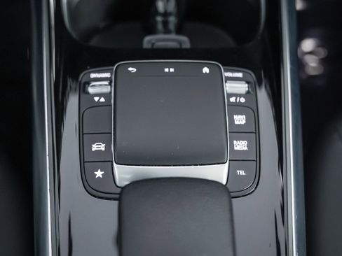 Certified 2022 Mercedes-Benz GLA 250 image 19