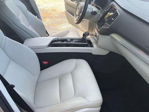 Used 2016 Volvo XC90 T5 Momentum AWD/4WD image 35