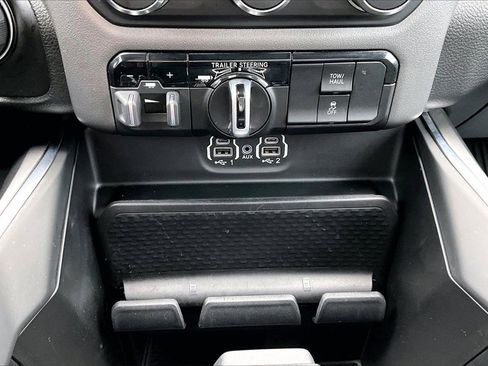 Certified 2024 RAM 1500 Big Horn w/ Trailer Tow Group image 16