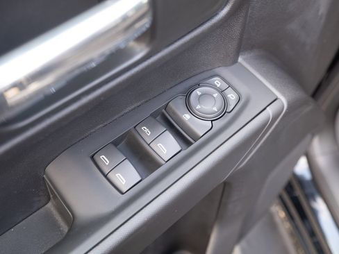 Used 2022 Chevrolet Silverado 1500 Custom AWD/4WD image 13