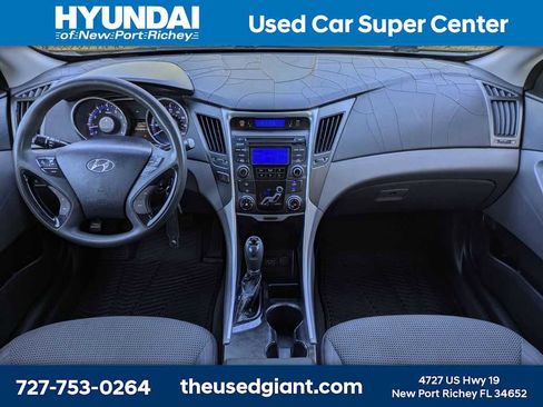Used 2012 Hyundai Sonata GLS w/ Popular Equipment Pkg FWD image 14