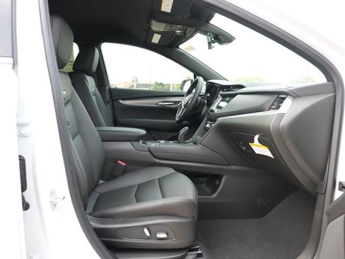 New 2026 Cadillac XT5 Luxury w/ LPO, Floor Liner Package image 27