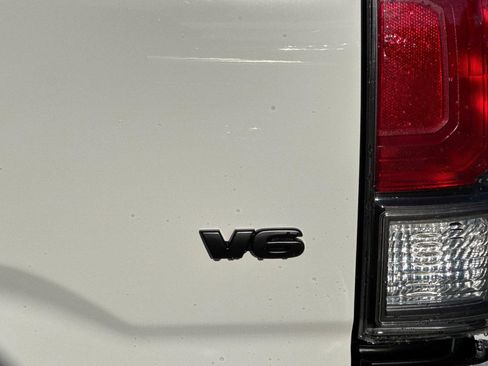 Used 2022 Toyota Tacoma TRD Off-Road image 29