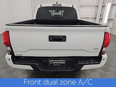 Used 2023 Toyota Tacoma TRD Off-Road image 8