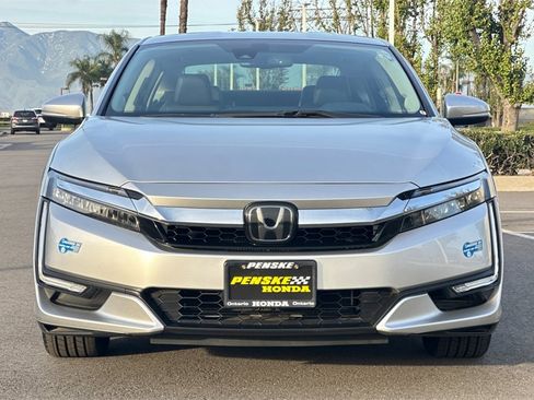 Certified 2021 Honda Clarity Plug-In Hybrid image 9