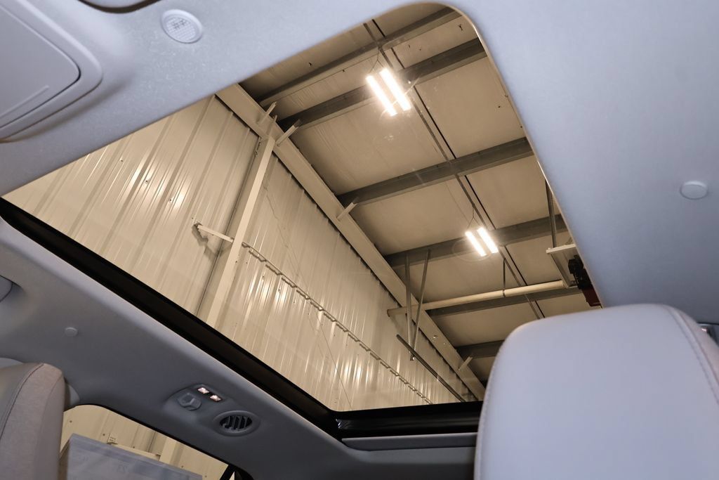 New 2026 Ford Explorer Active w/ Active Comfort Package AWD/4WD image 33