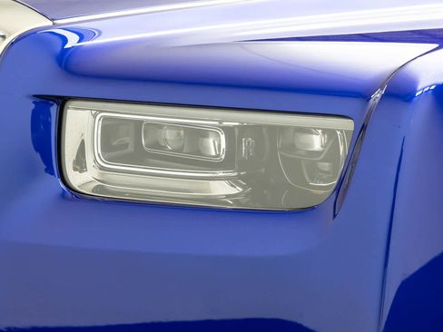 Used 2023 Rolls-Royce Phantom Sedan w/ The Phantom Package RWD image 50