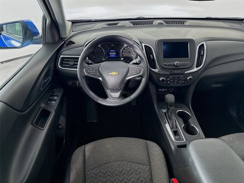 Used 2024 Chevrolet Equinox LT image 23