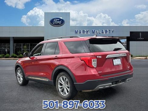 Certified 2021 Ford Explorer XLT w/ Equipment Group 202A RWD image 3