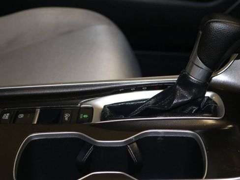 Used 2022 Honda Accord LX image 40