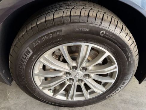 Used 2018 Cadillac XT5 Luxury w/ Driver Awareness Package image 26