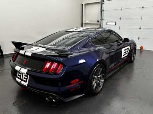 Used 2020 Ford Mustang Shelby GT350R w/ GT350R Equipment Group 920A RWD image 12