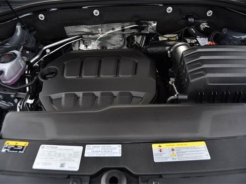 New 2026 Volkswagen Atlas Cross Sport SEL Premium R-Line image 27