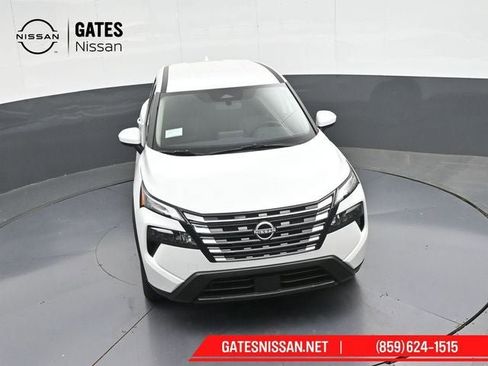 New 2026 Nissan Rogue SV image 21