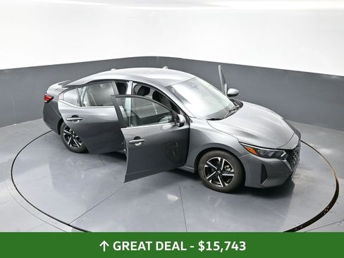 Used 2024 Nissan Sentra SV image 59