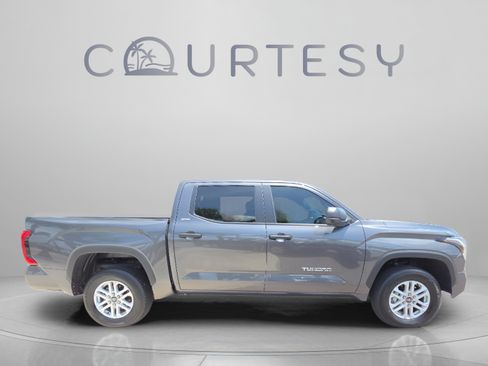 Certified 2025 Toyota Tundra SR5 AWD/4WD image 6