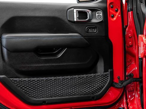 Used 2022 Jeep Wrangler Unlimited Rubicon 4xe w/ Cold Weather Group image 9