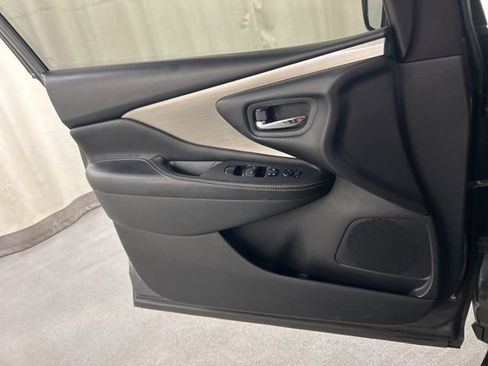 Used 2018 Nissan Murano S image 23