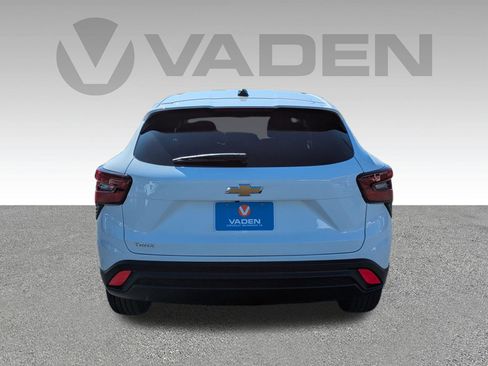 New 2026 Chevrolet Trax LS w/ LS Convenience Package image 23